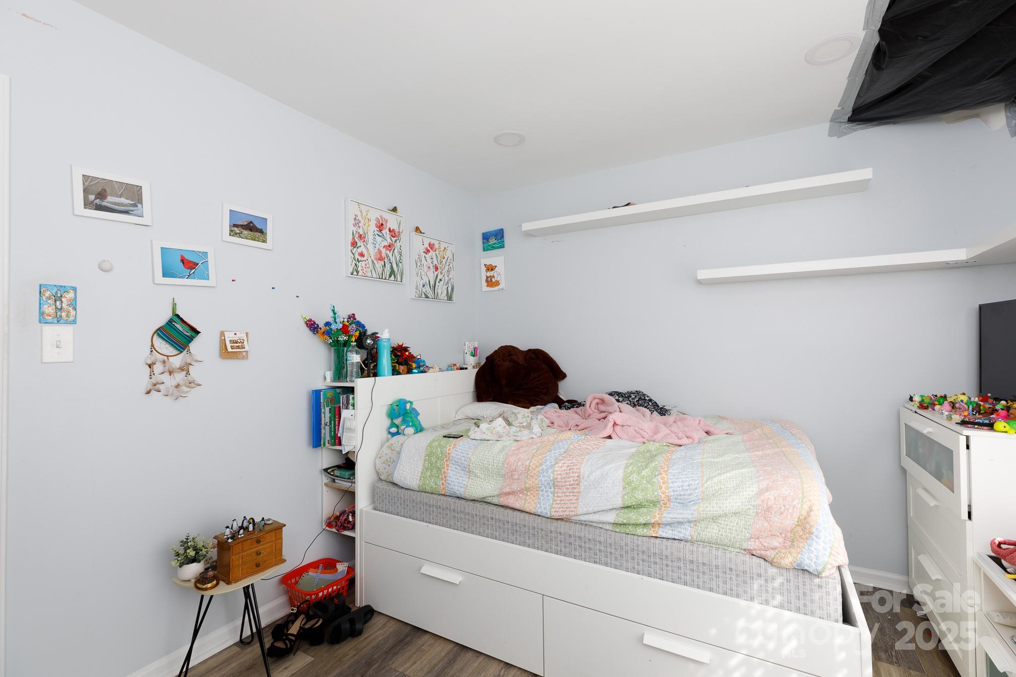 8601 Findon Place Property Photo 17