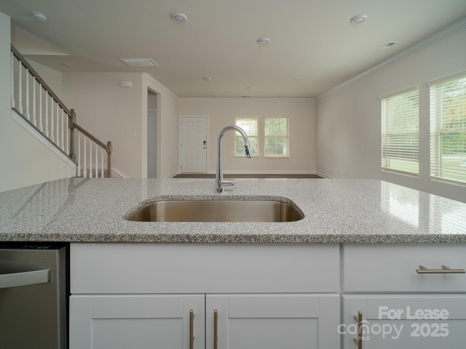 414 Nixon Road Property Photo 8