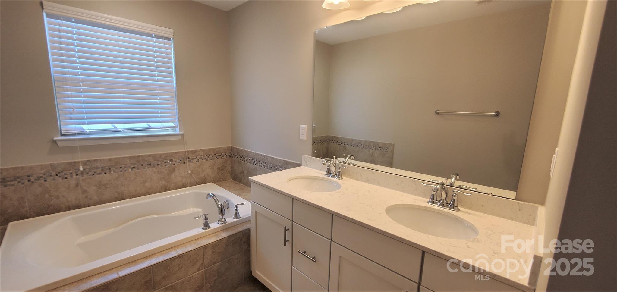 1764 Evergreen Drive Property Photo 12