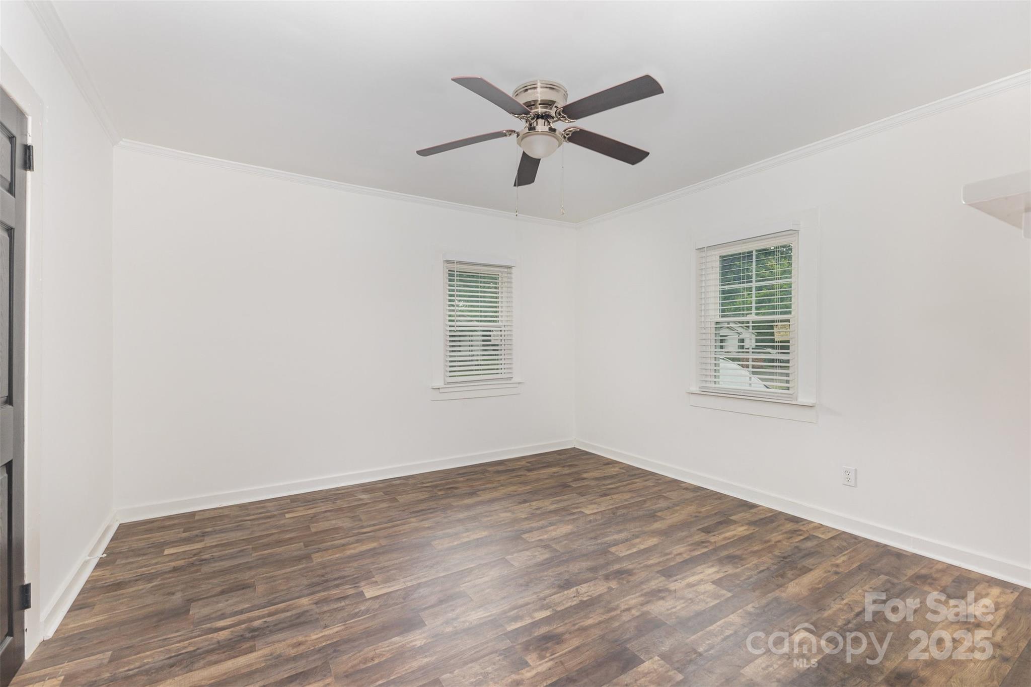 664 Simpson Street Property Photo 11