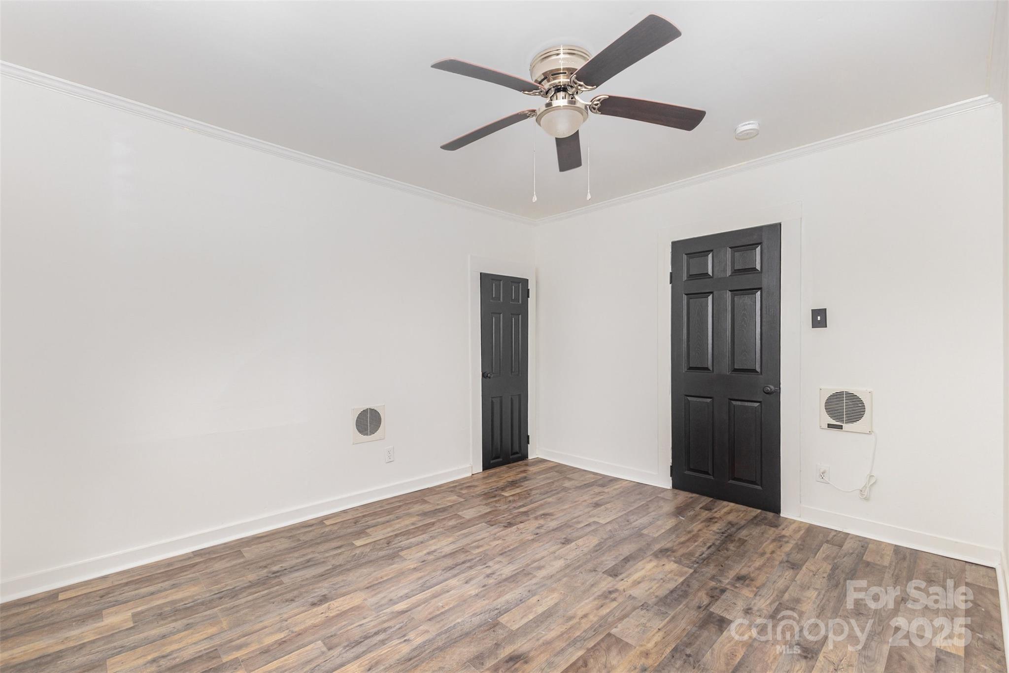 664 Simpson Street Property Photo 16