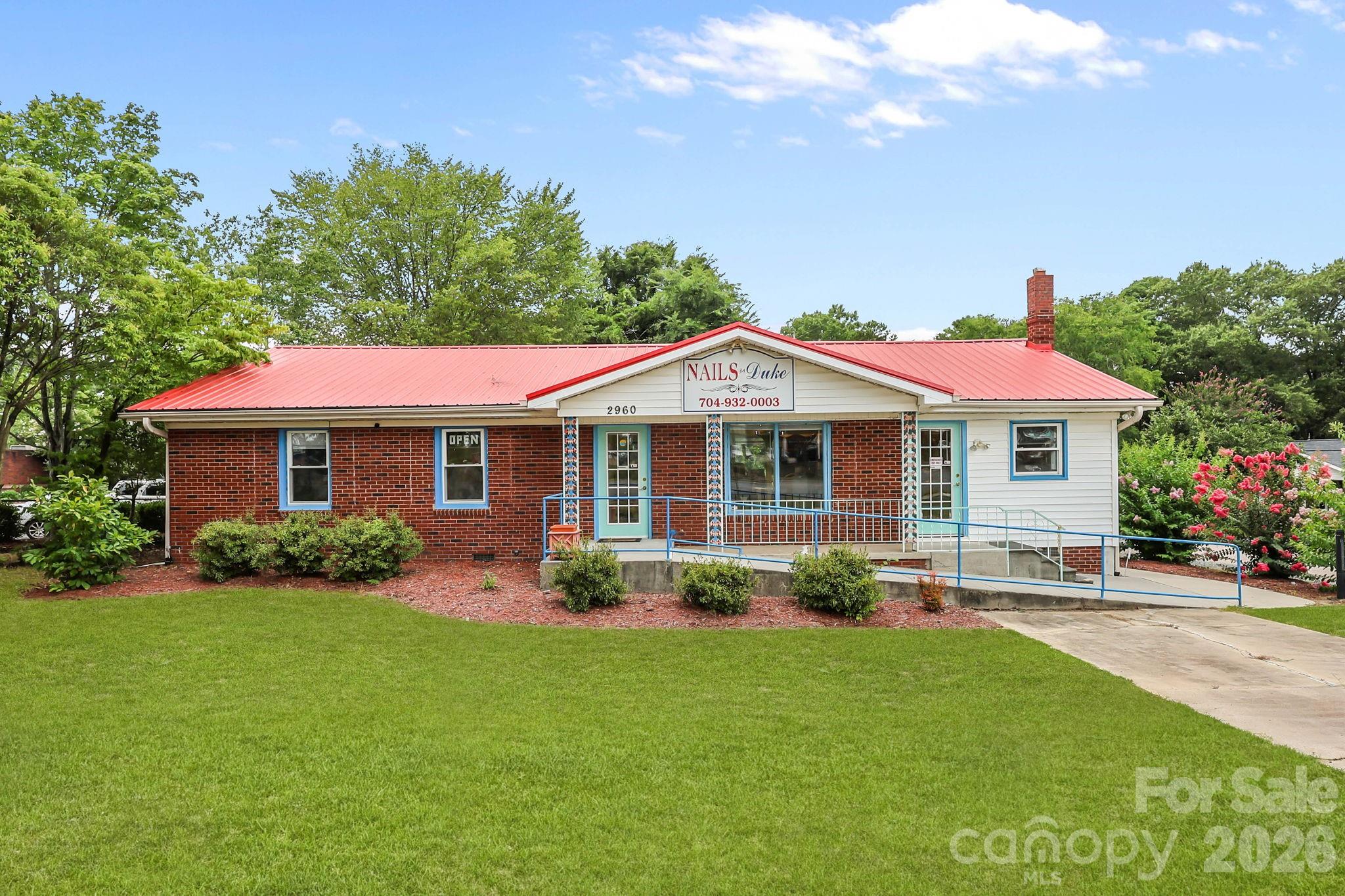 2960 Dale Earnhardt Boulevard Property Photo 1