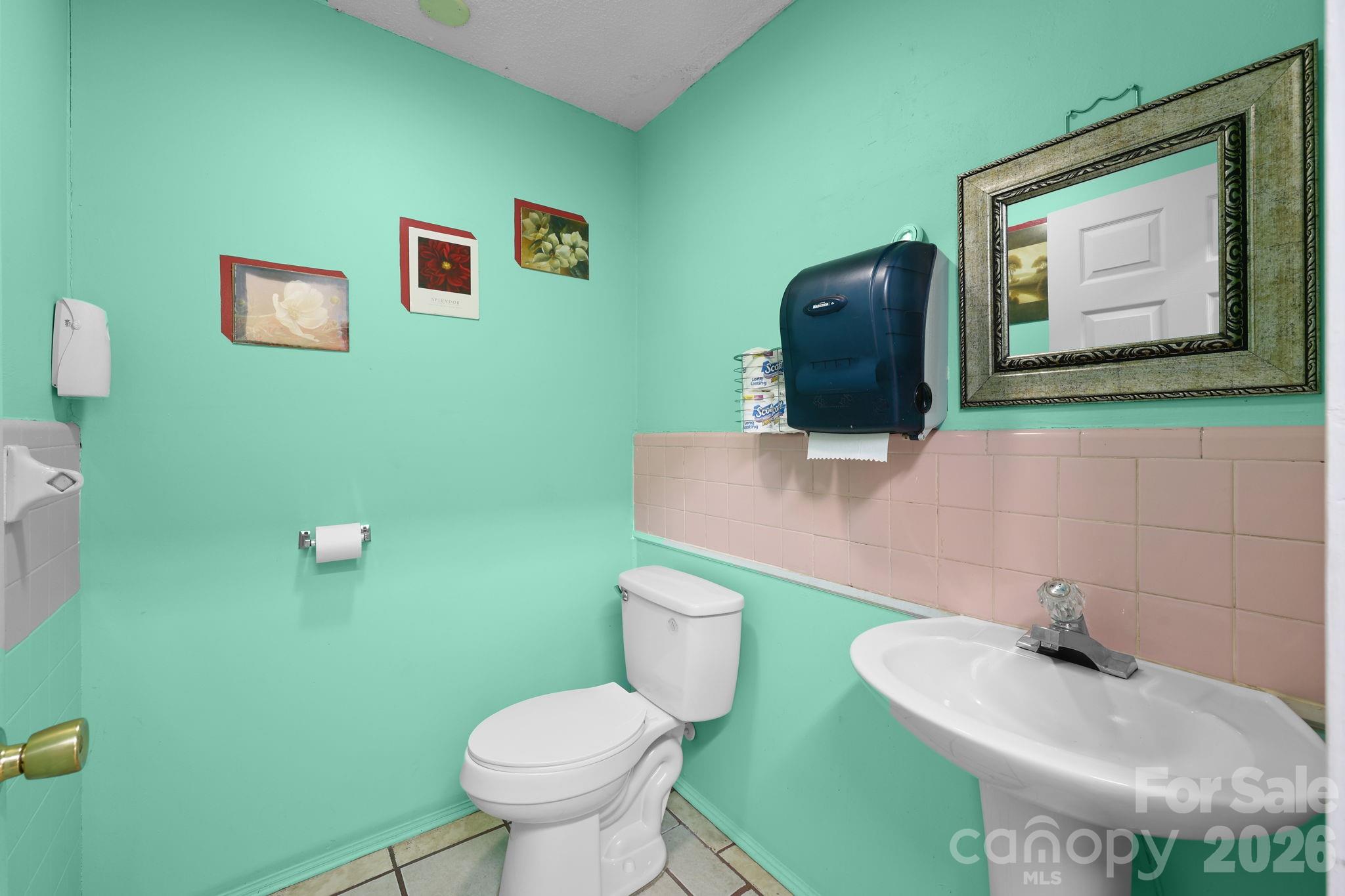 2960 Dale Earnhardt Boulevard Property Photo 19