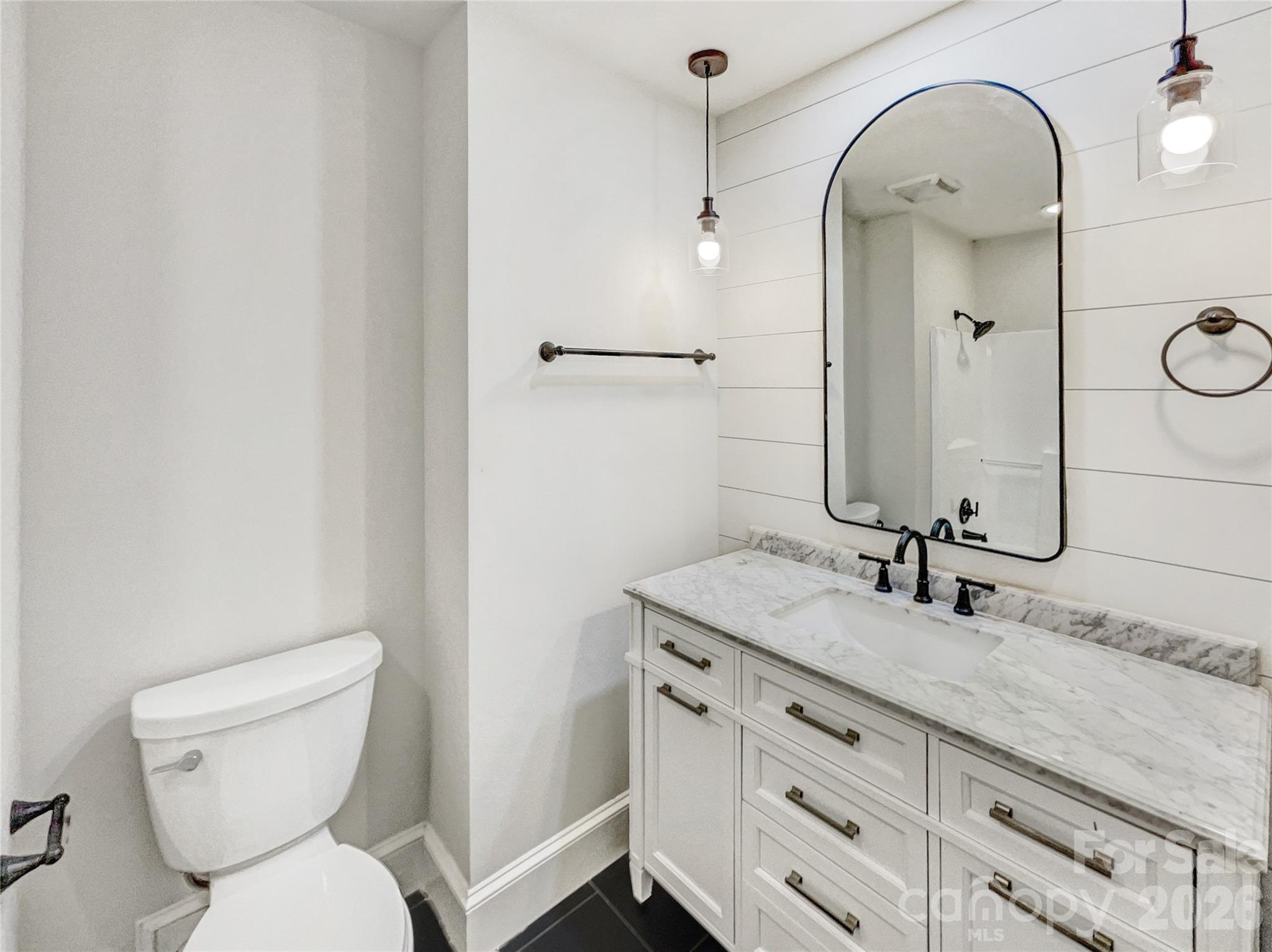 8117 Shannon Woods Lane Property Photo 14