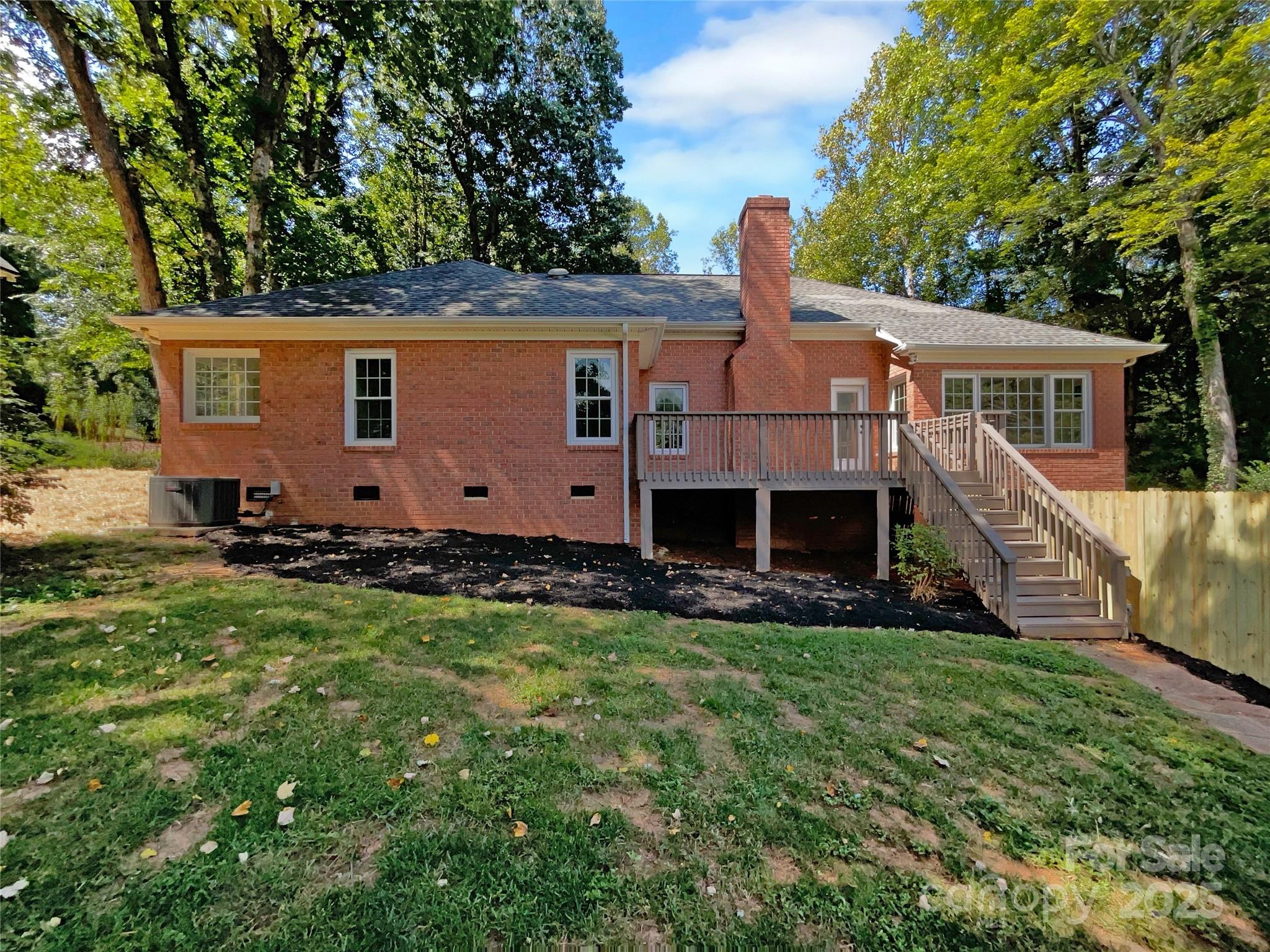 8117 Shannon Woods Lane Property Photo 23