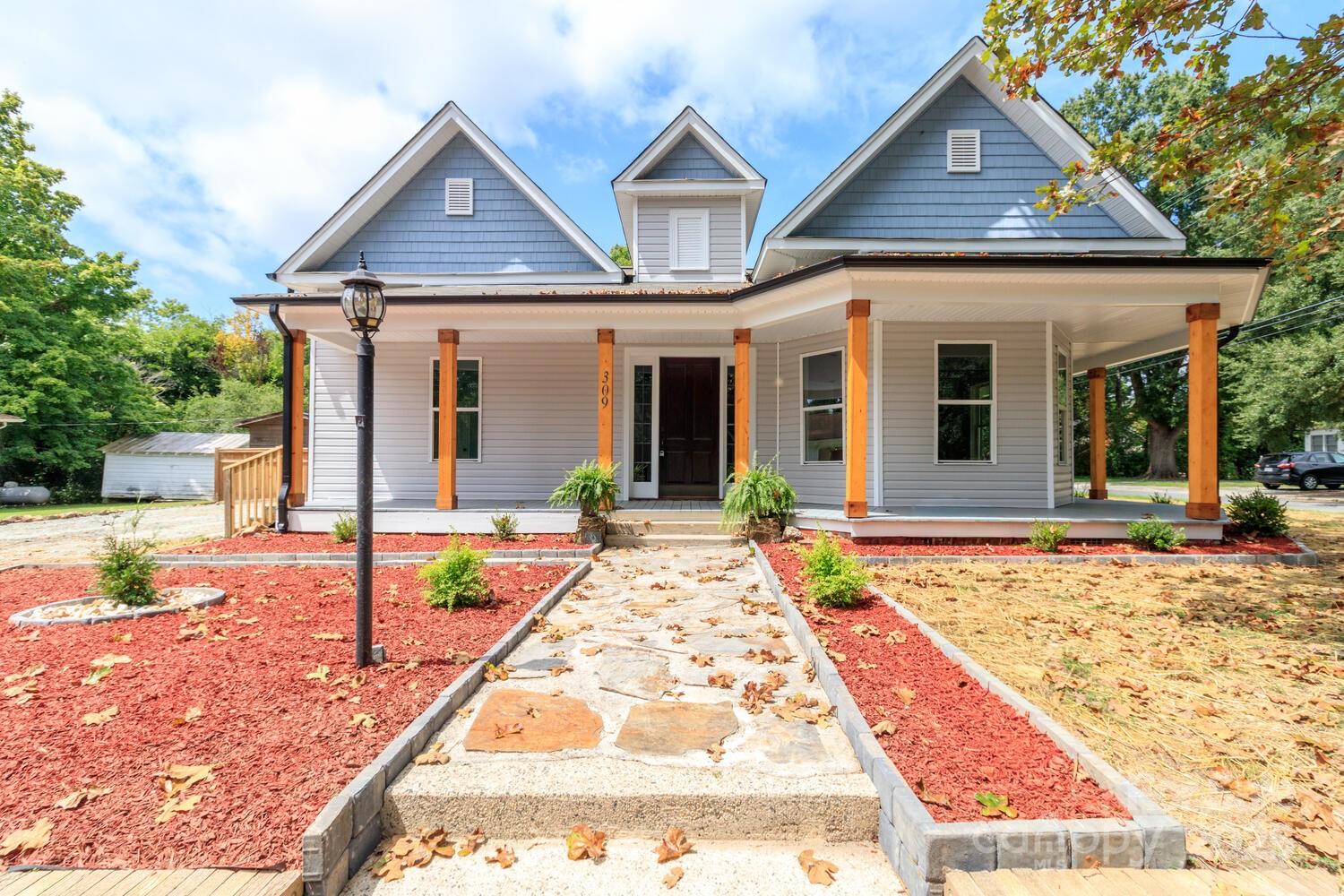 309 Ross Street Property Photo 1