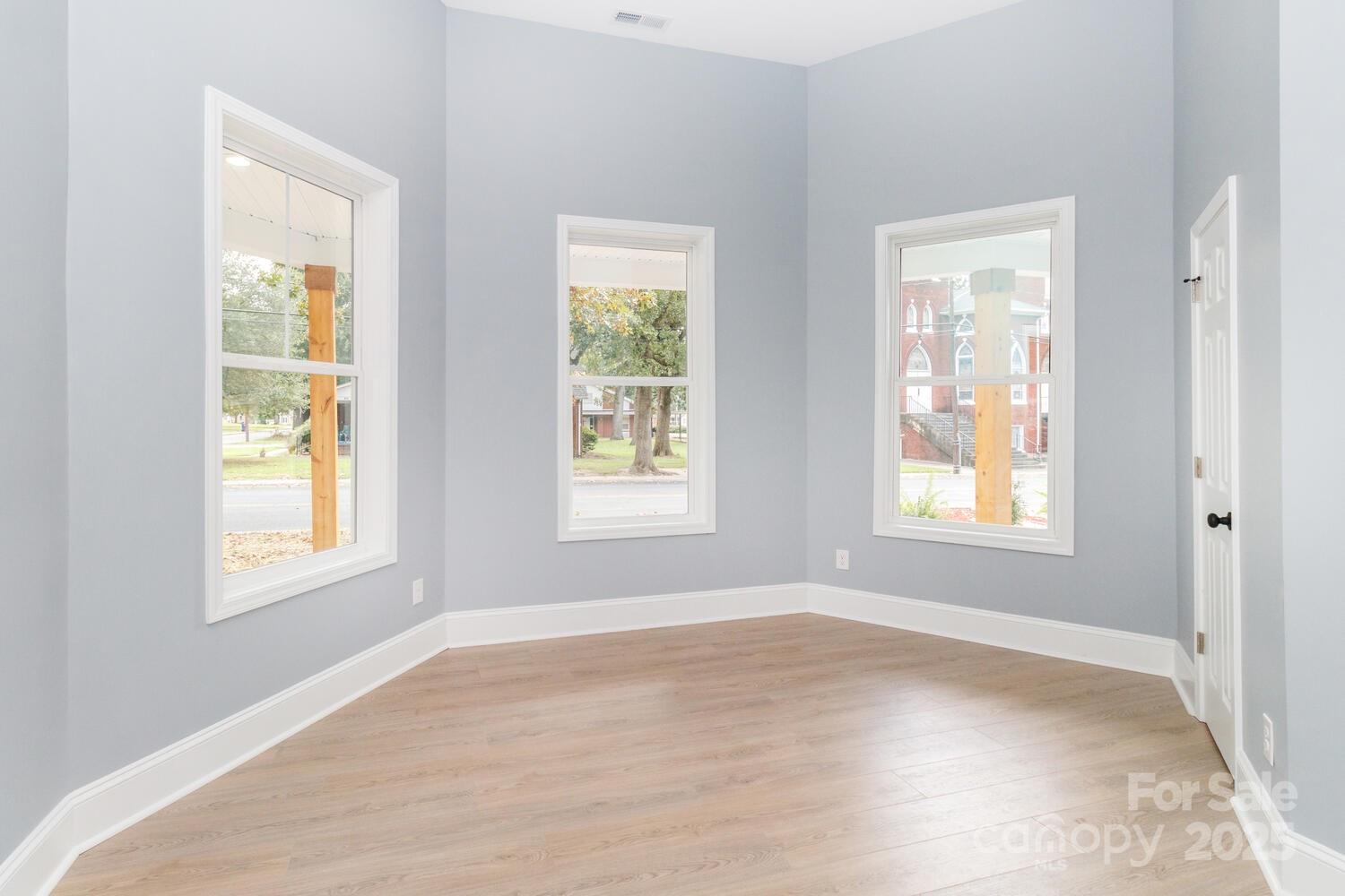 309 Ross Street Property Photo 18