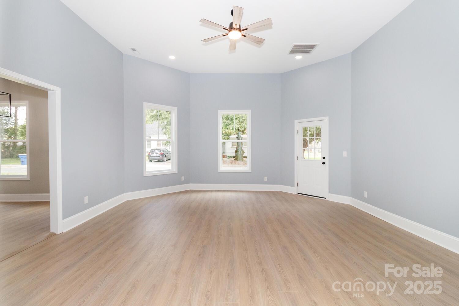 309 Ross Street Property Photo 20