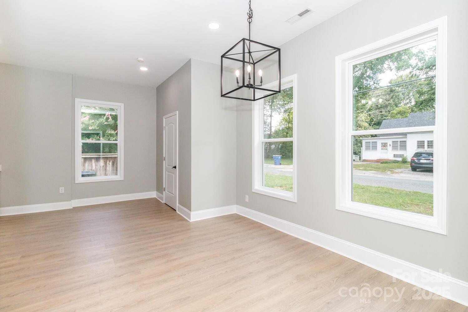 309 Ross Street Property Photo 22