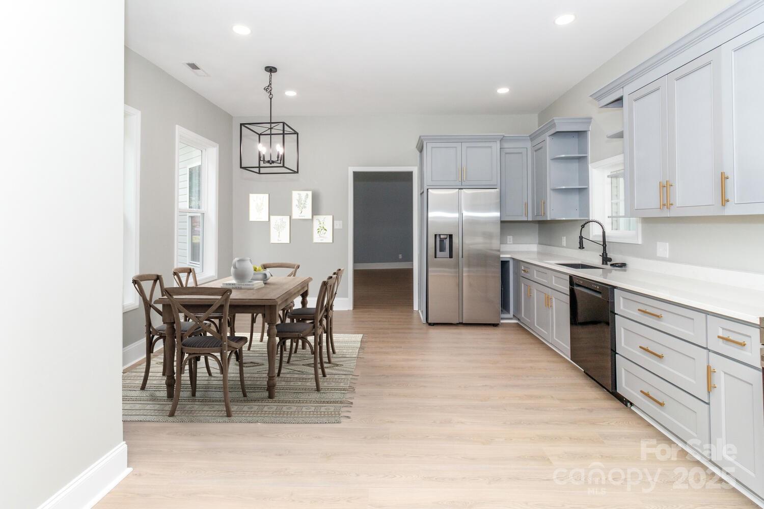 309 Ross Street Property Photo 25