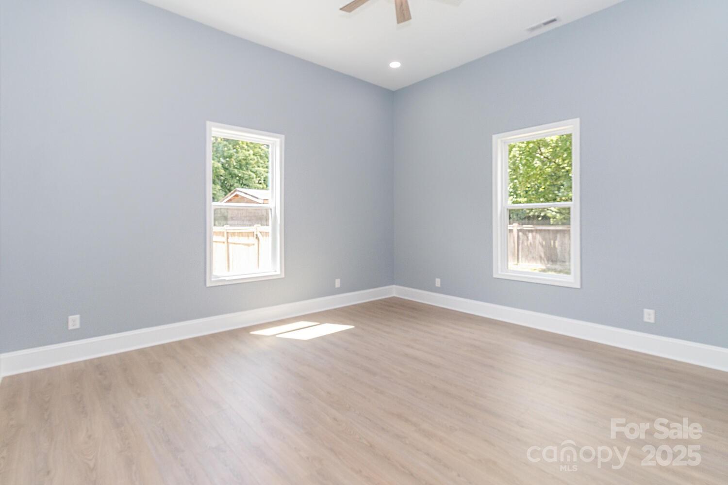 309 Ross Street Property Photo 31