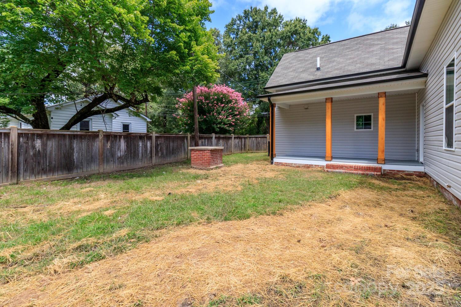 309 Ross Street Property Photo 34