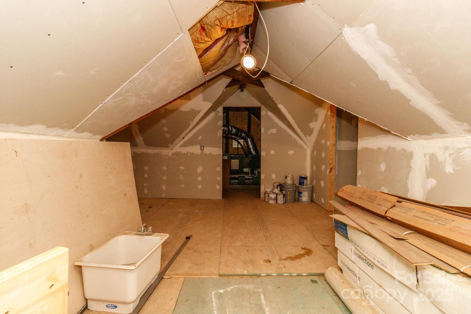 309 Ross Street Property Photo 37