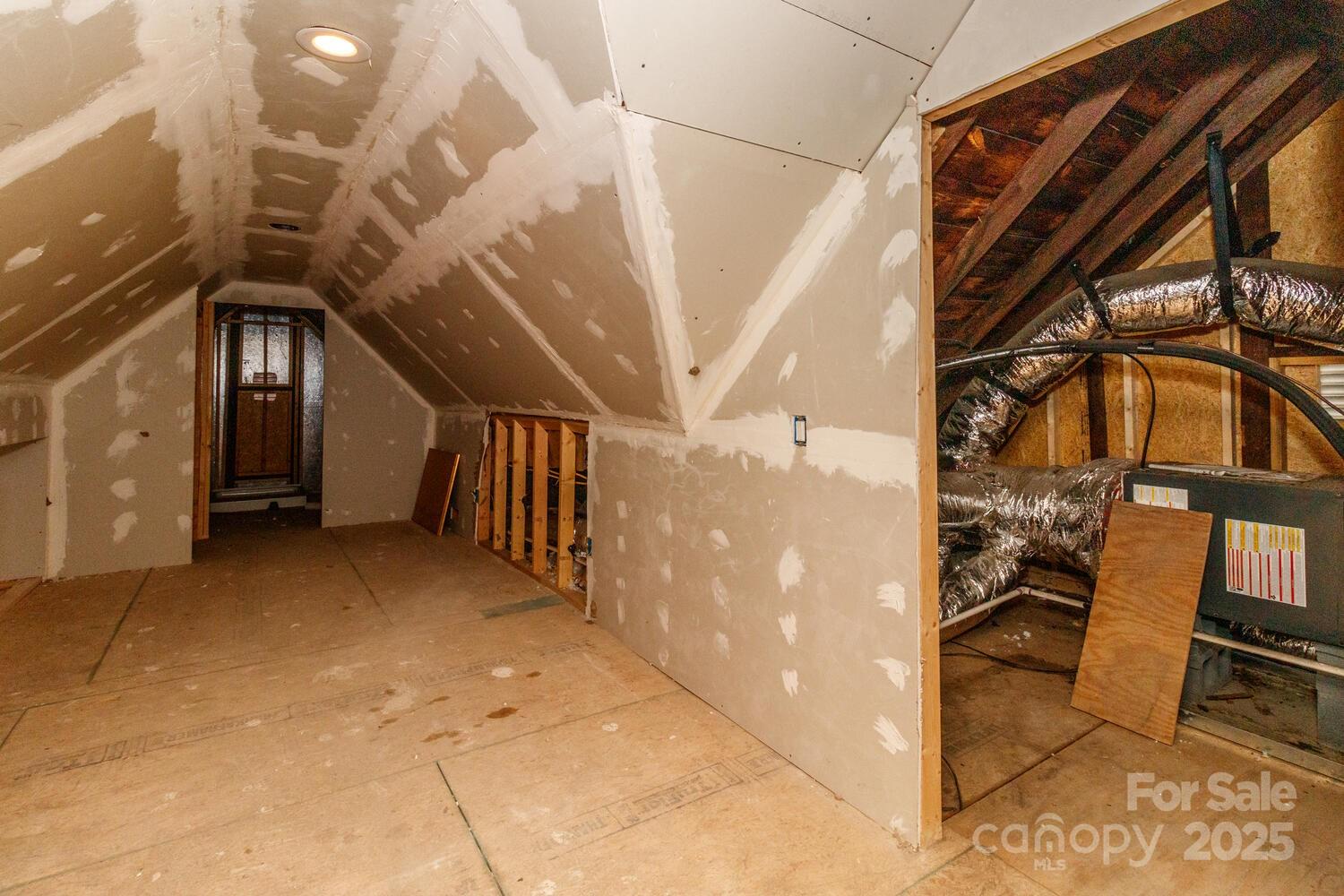 309 Ross Street Property Photo 39