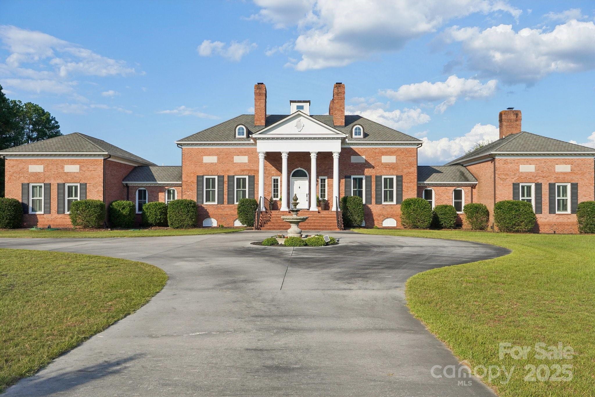 504 Mcdougal Circle Property Photo 1