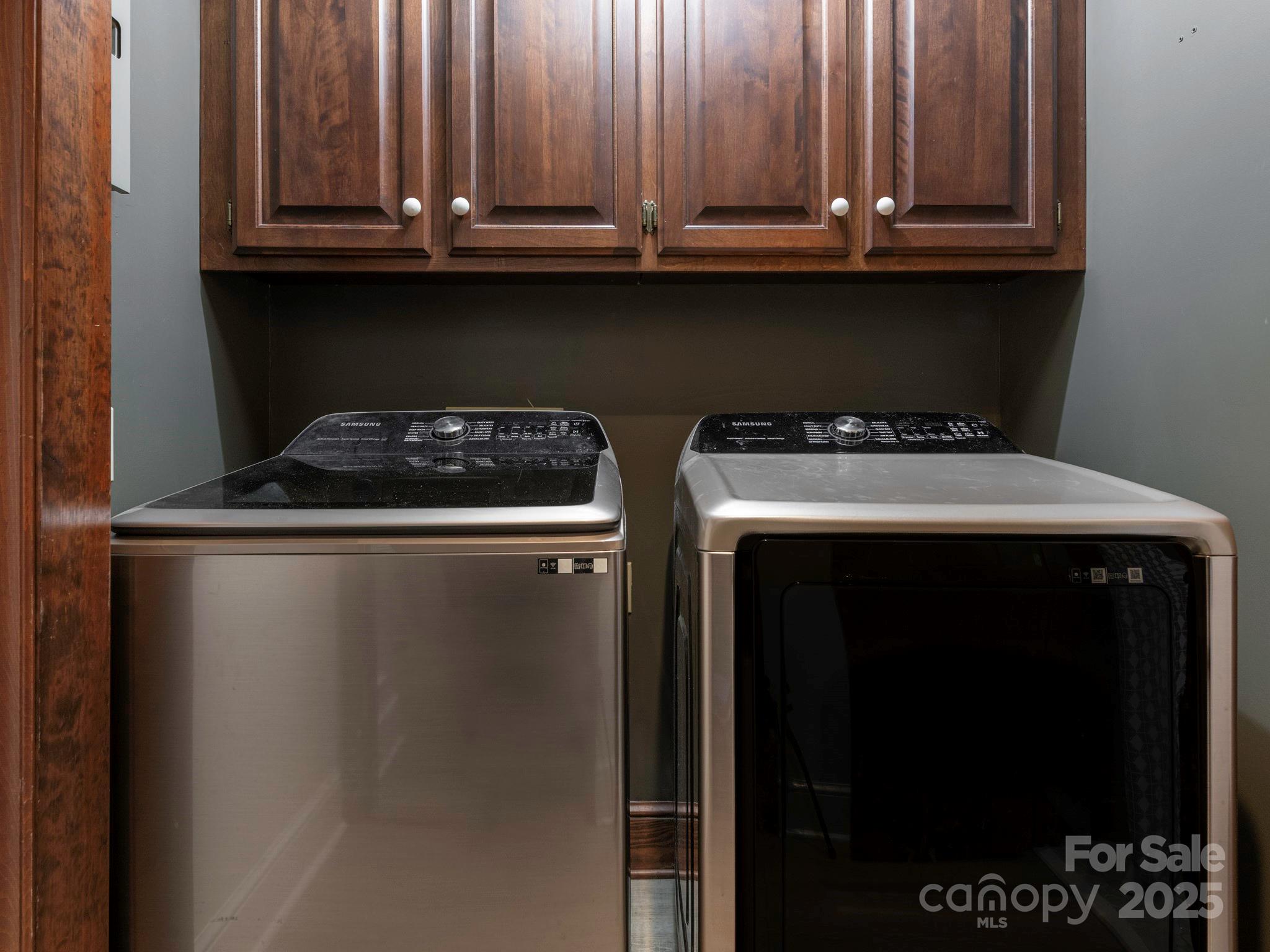 1231 Bennington Drive Property Photo 13