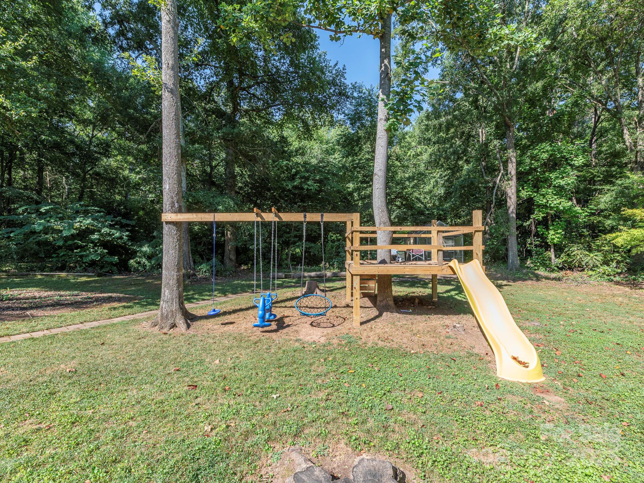 1231 Bennington Drive Property Photo 45