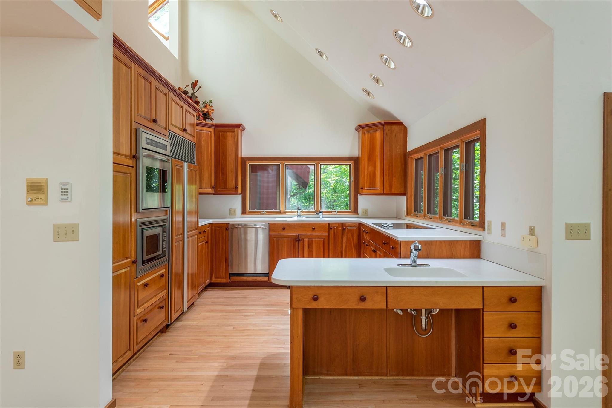 7 Winding Poplar Road Property Photo 14