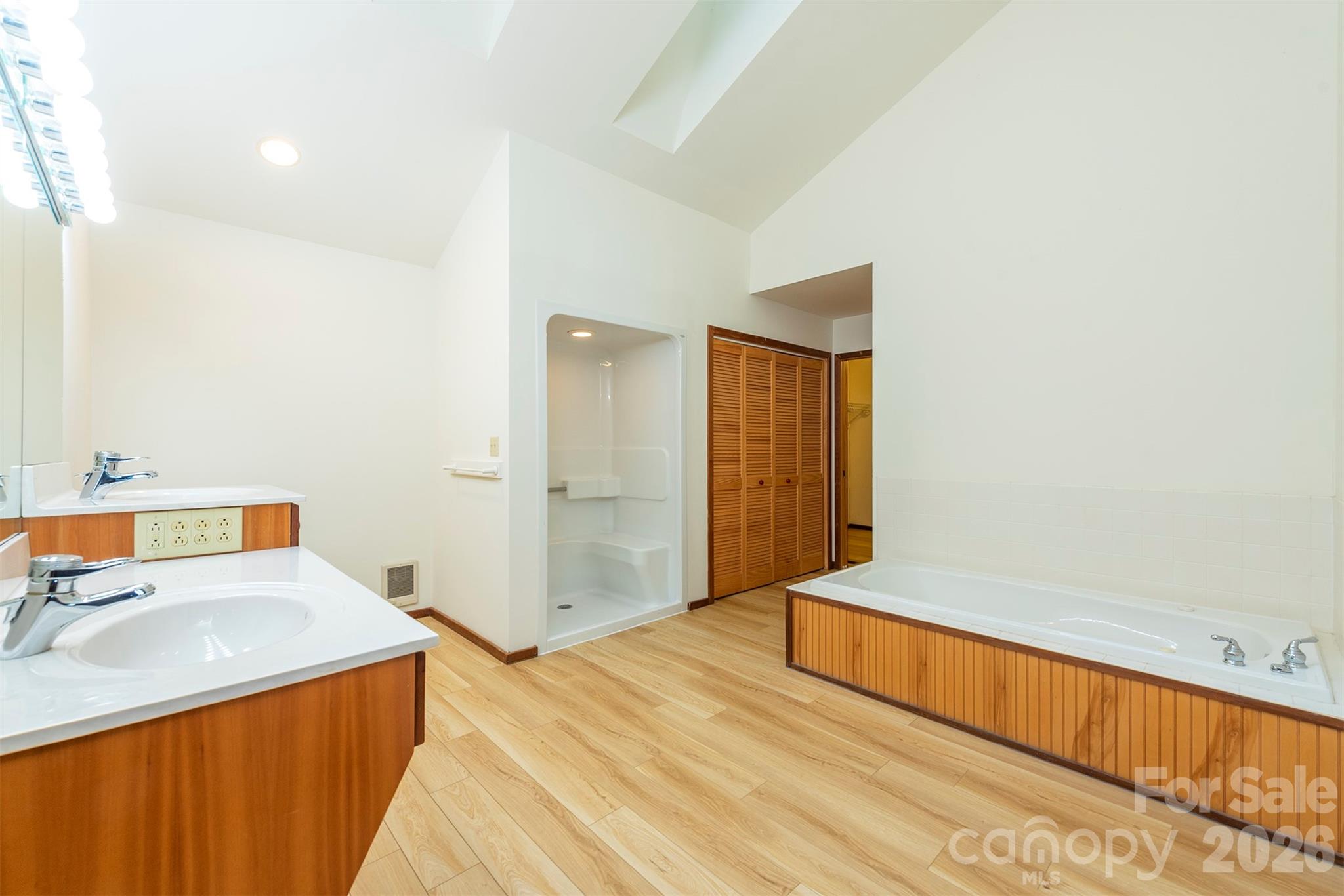 7 Winding Poplar Road Property Photo 20