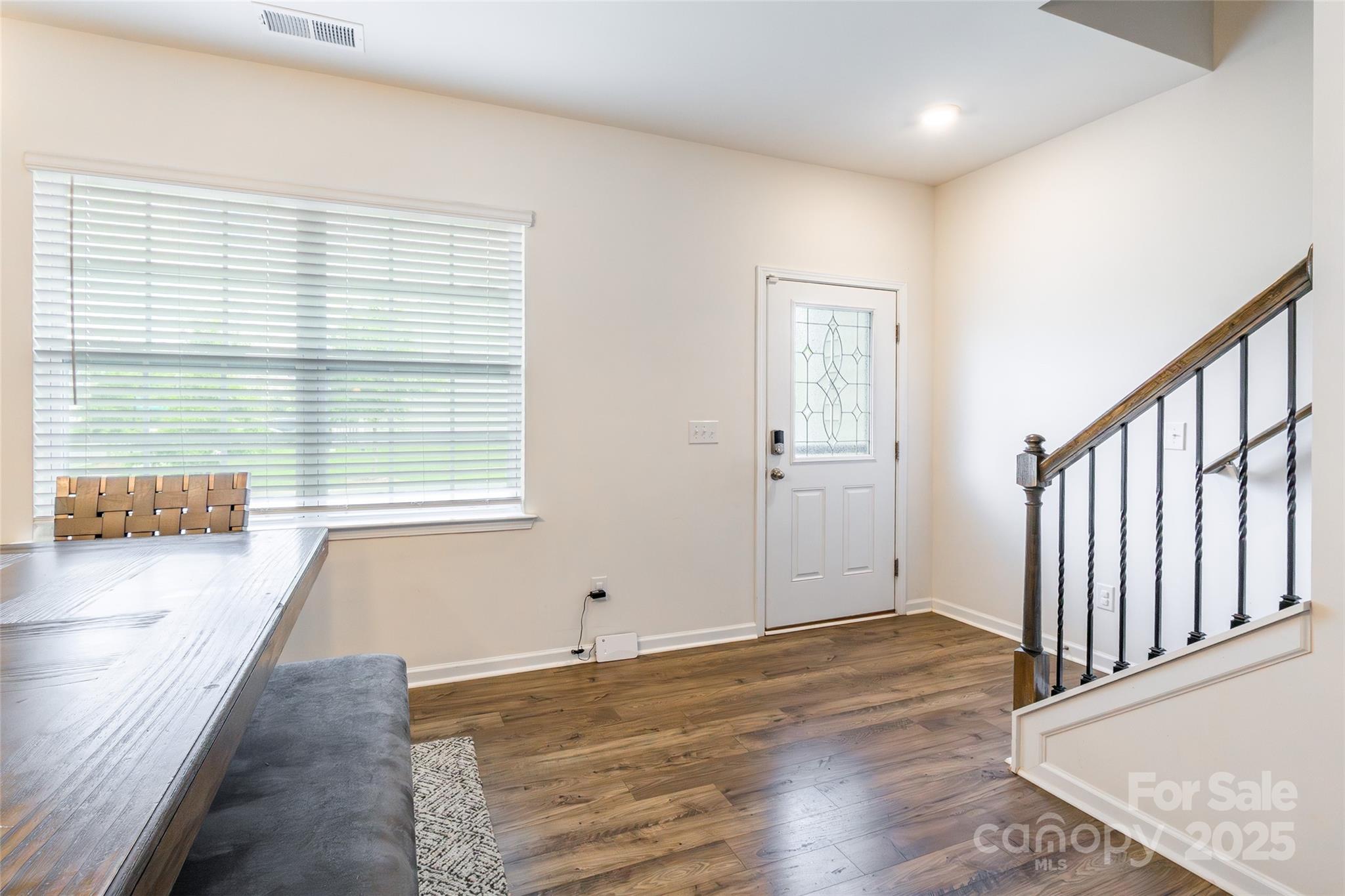 6931 Pennyroyal Way Property Photo 5