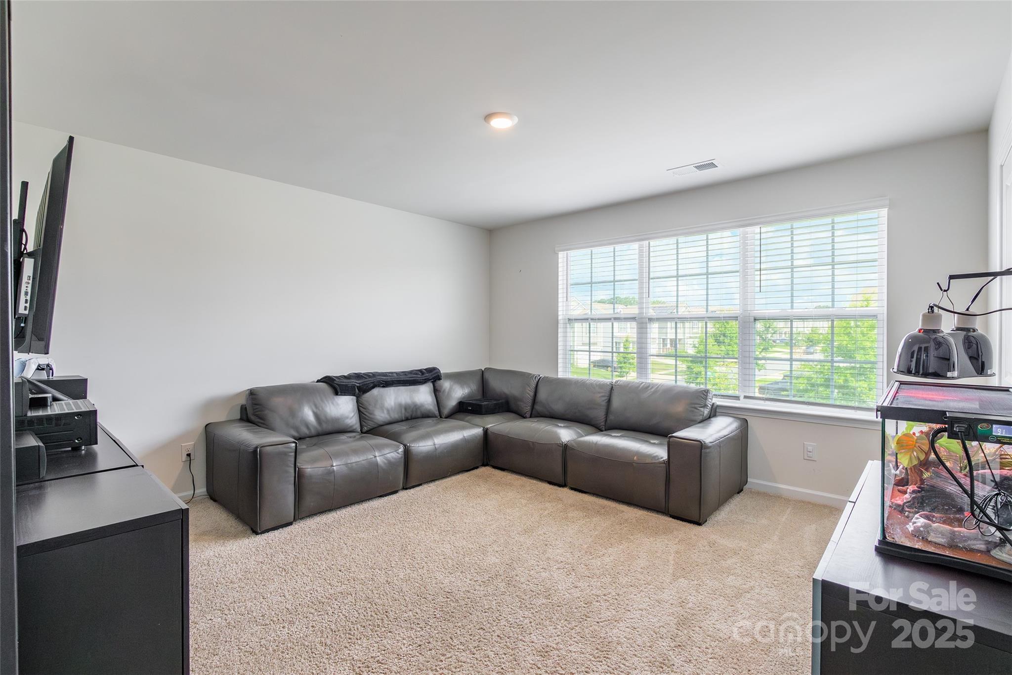 6931 Pennyroyal Way Property Photo 31