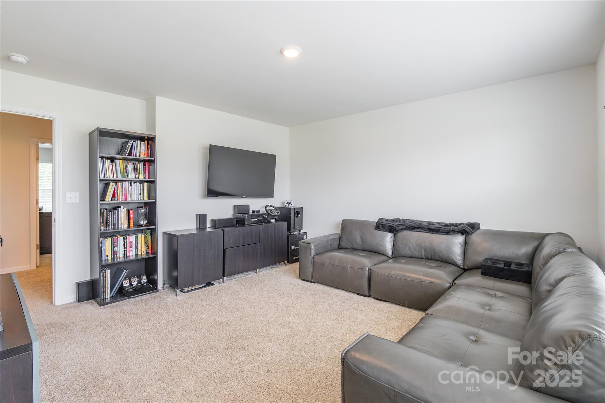 6931 Pennyroyal Way Property Photo 32