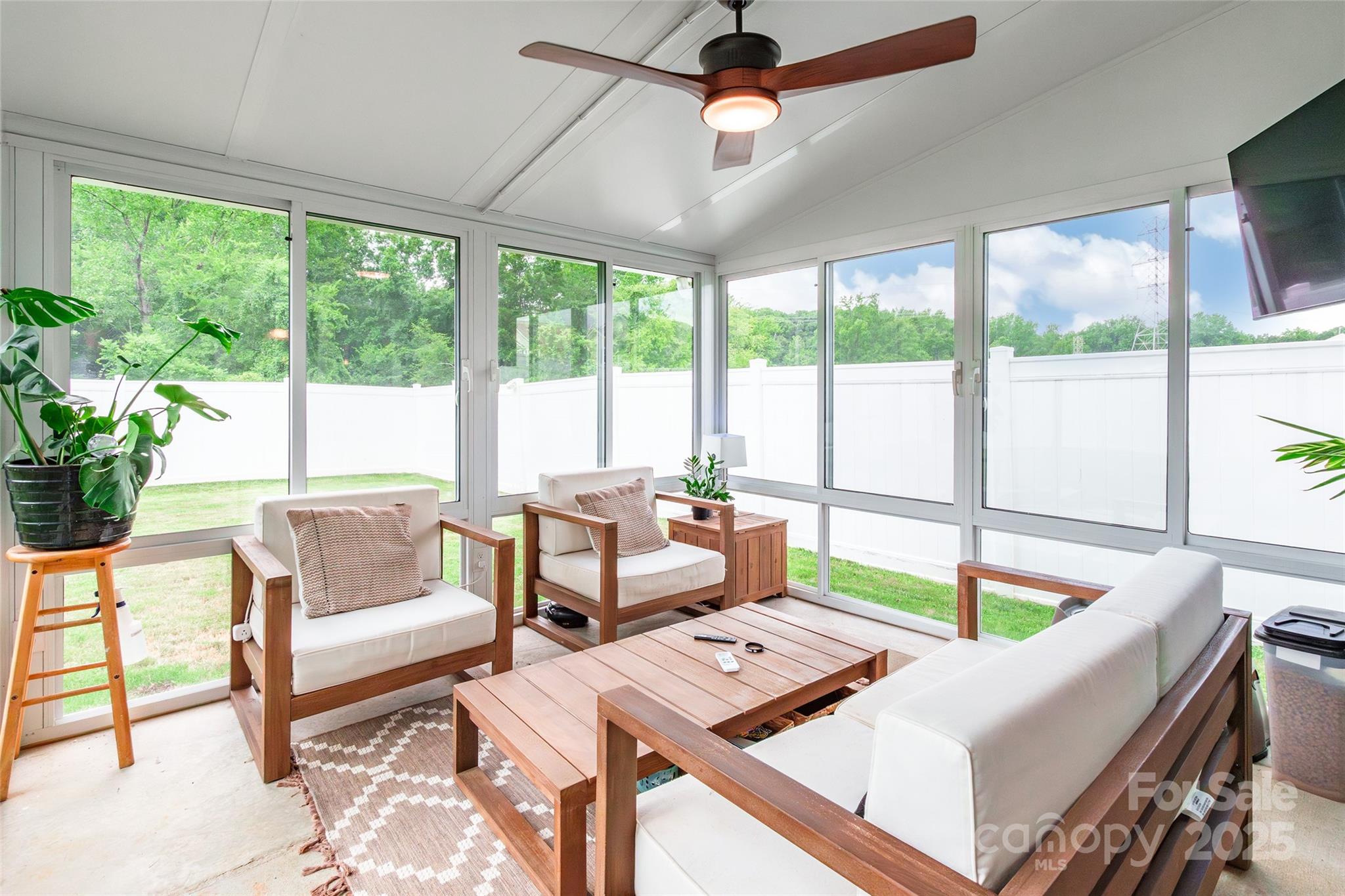 6931 Pennyroyal Way Property Photo 34