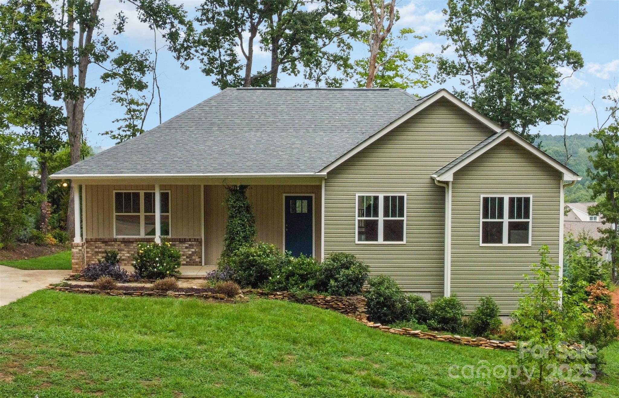 7593 Red Robin Trail