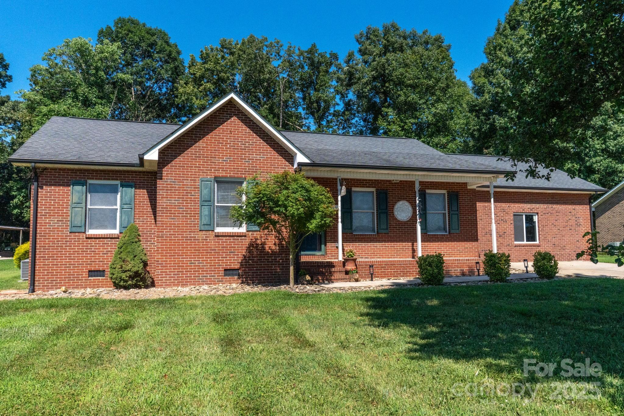 116 Green Meadow Lane Property Photo