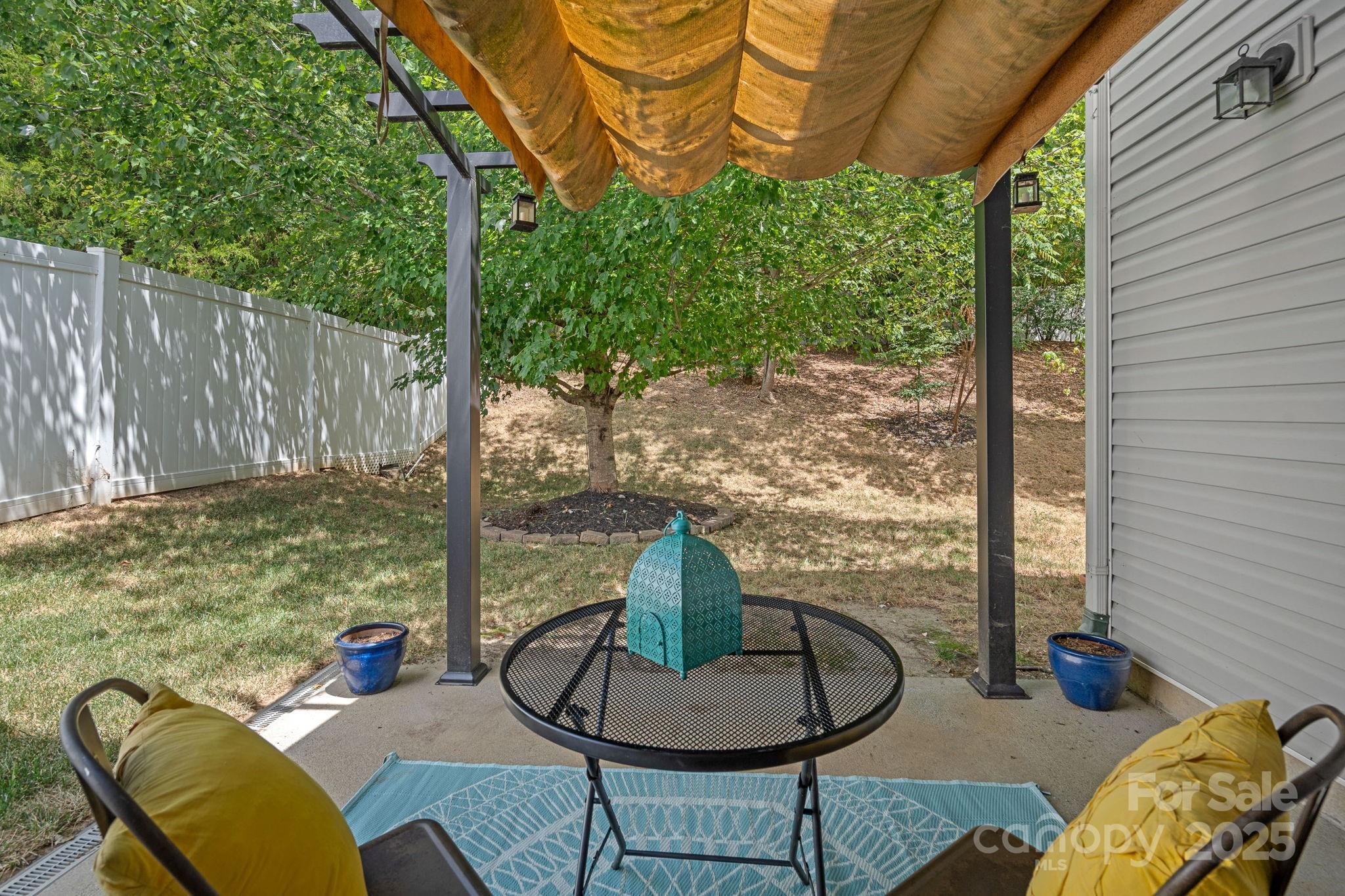 2043 Covered Bridge Court Property Photo 31