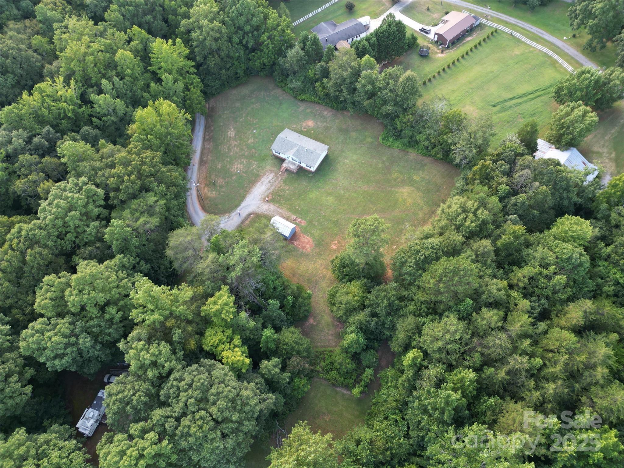 953 Bollinger Pond Drive Property Photo 3