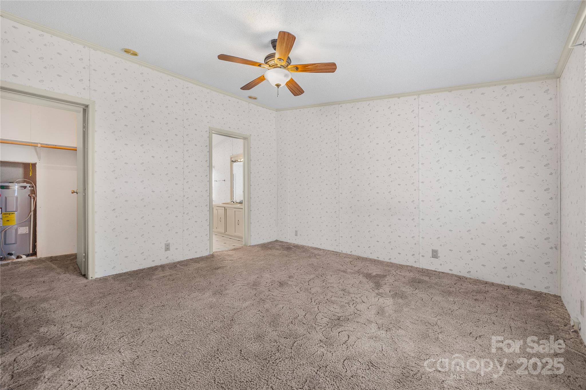 953 Bollinger Pond Drive Property Photo 14