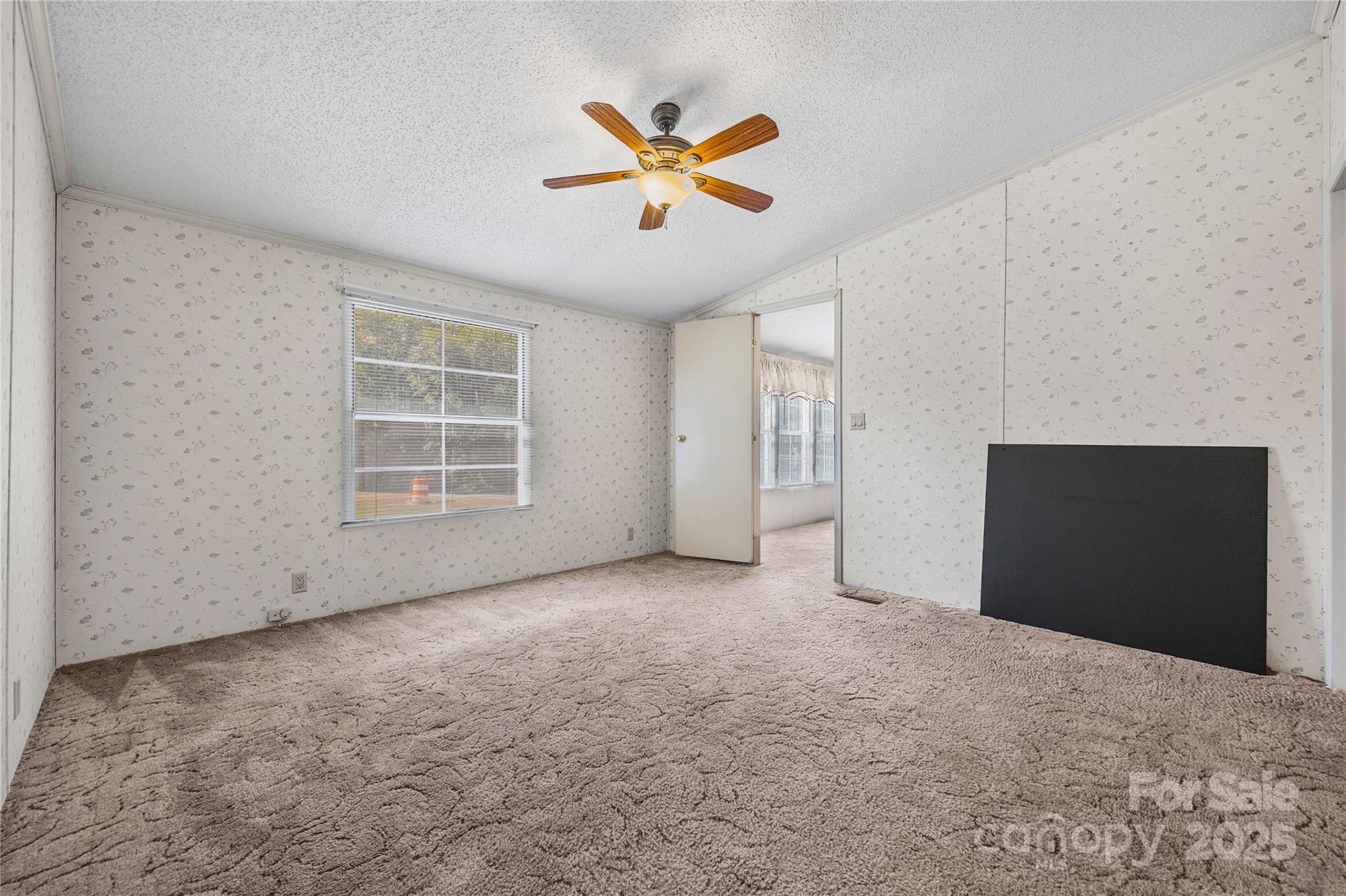 953 Bollinger Pond Drive Property Photo 15