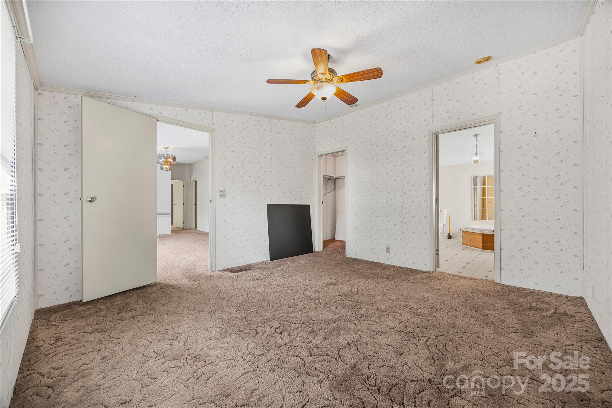 953 Bollinger Pond Drive Property Photo 16