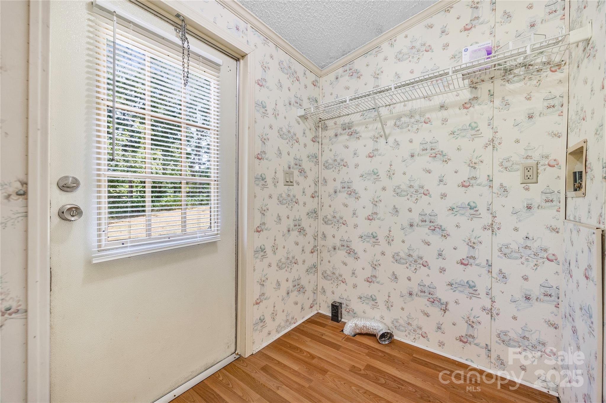 953 Bollinger Pond Drive Property Photo 24