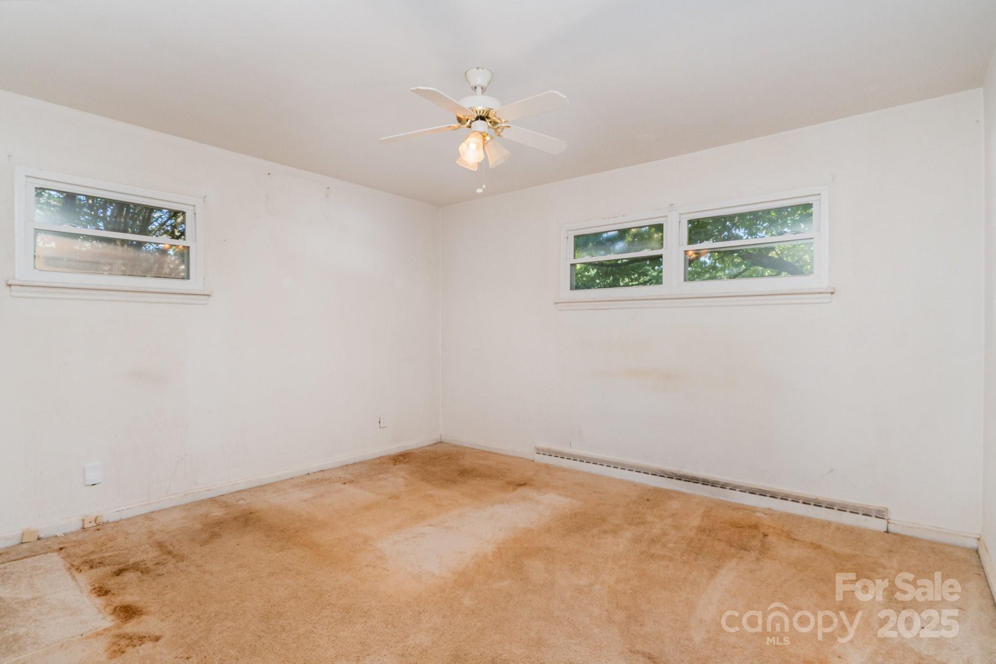 4840 The Plaza Property Photo 18