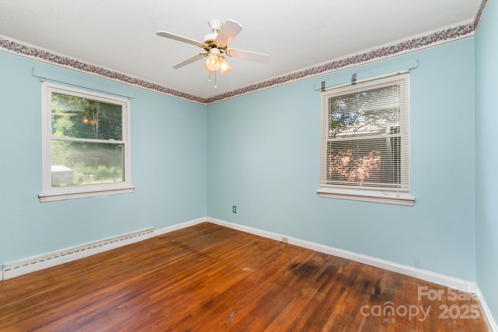 4840 The Plaza Property Photo 20