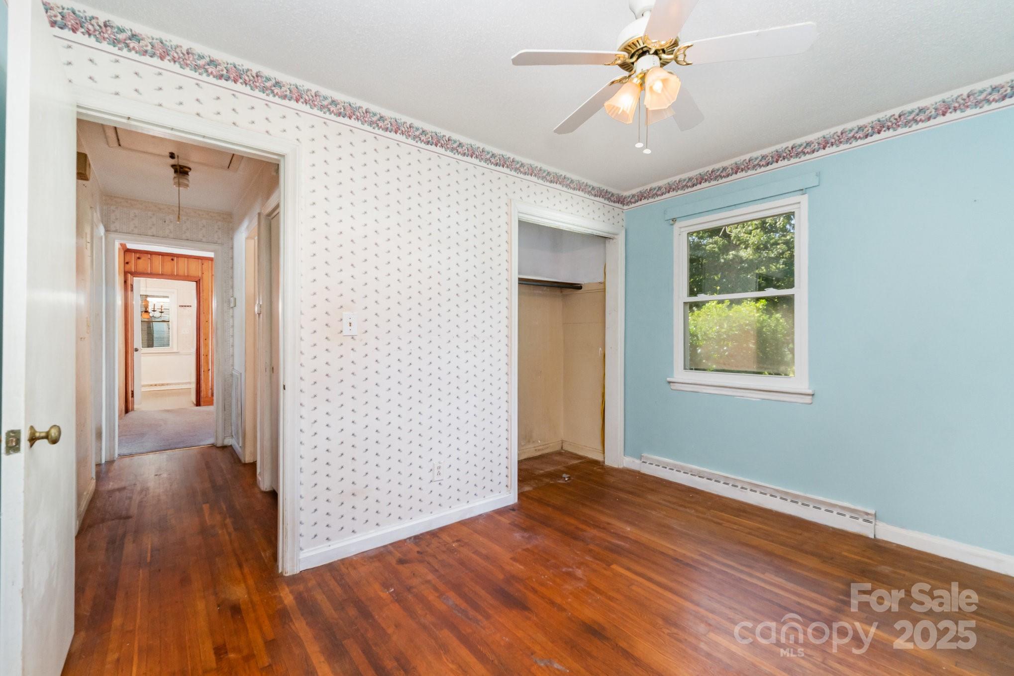 4840 The Plaza Property Photo 21