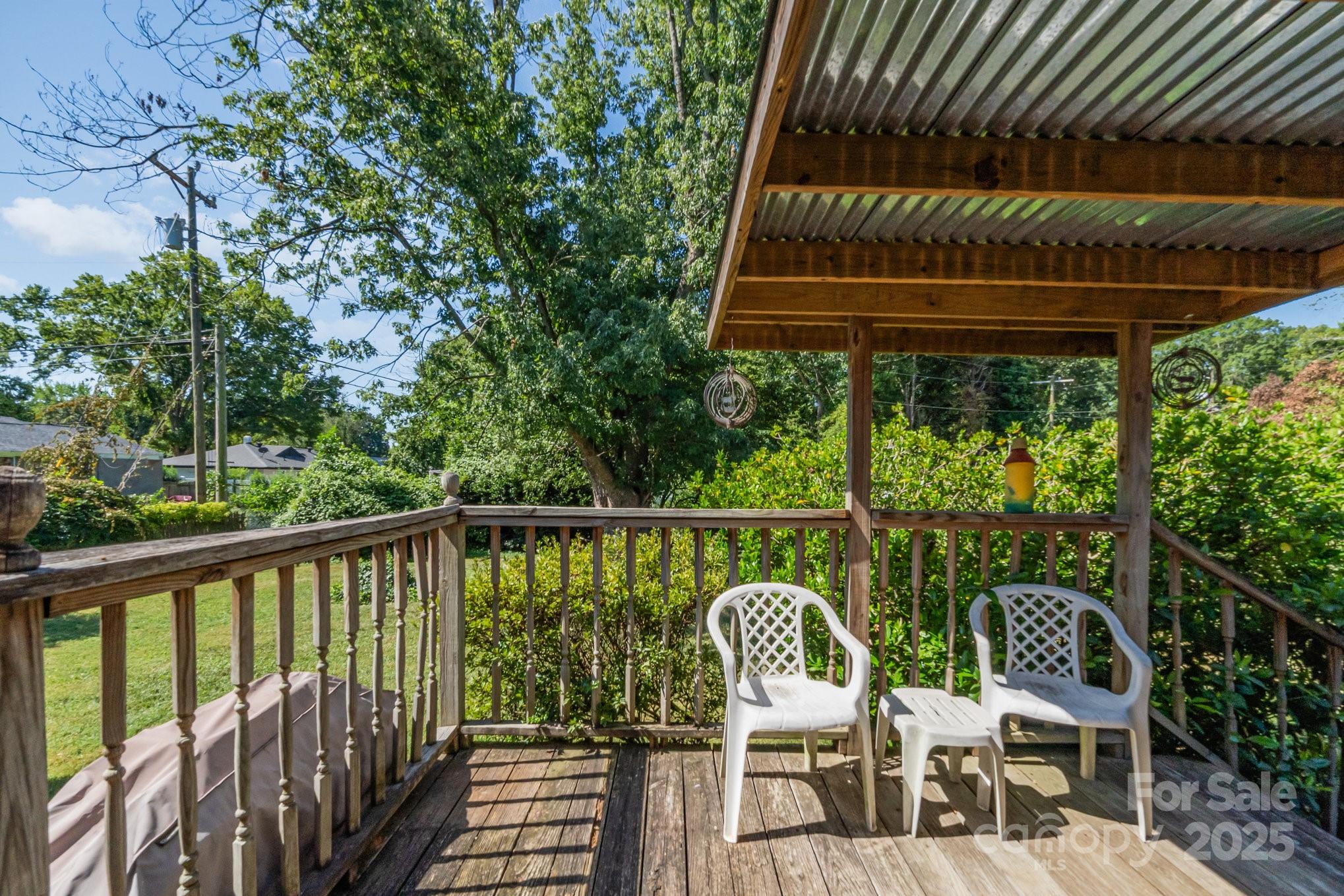 4840 The Plaza Property Photo 30