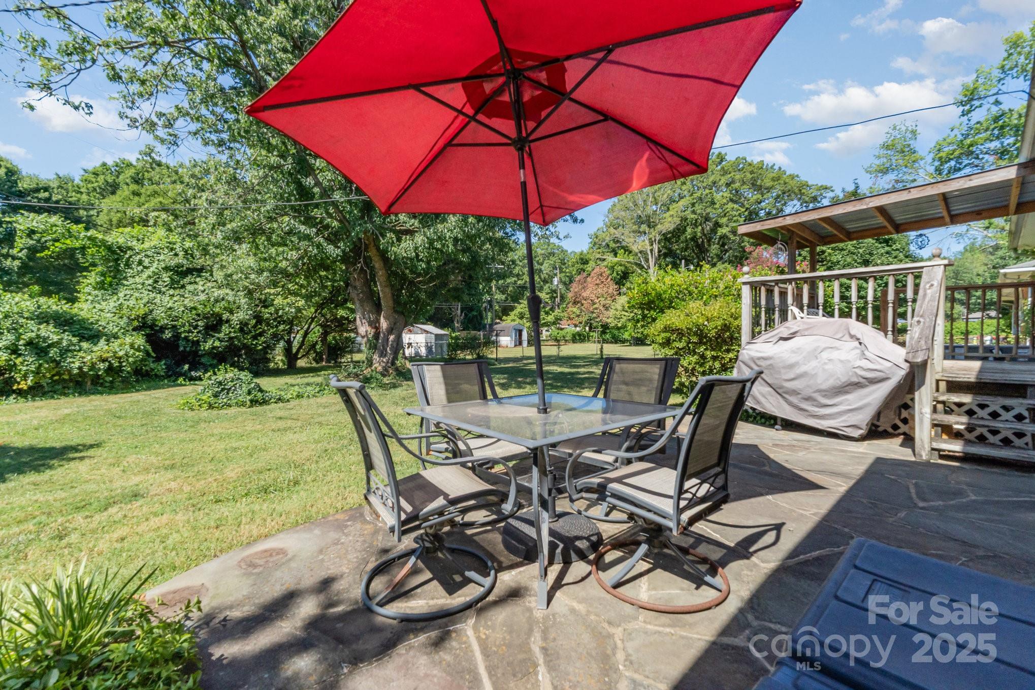 4840 The Plaza Property Photo 33