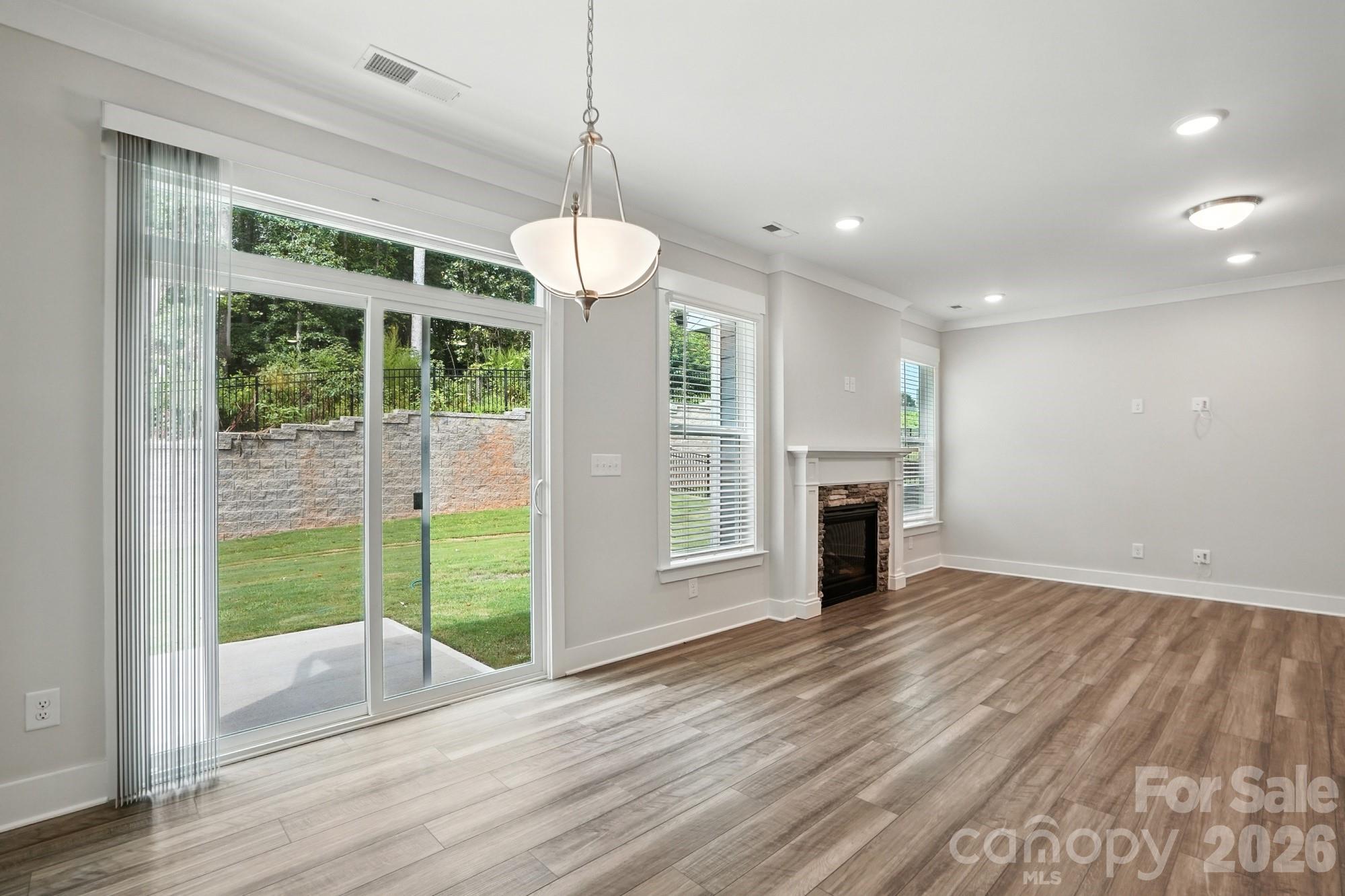 138 N Prestwick Way 17 Property Photo 15