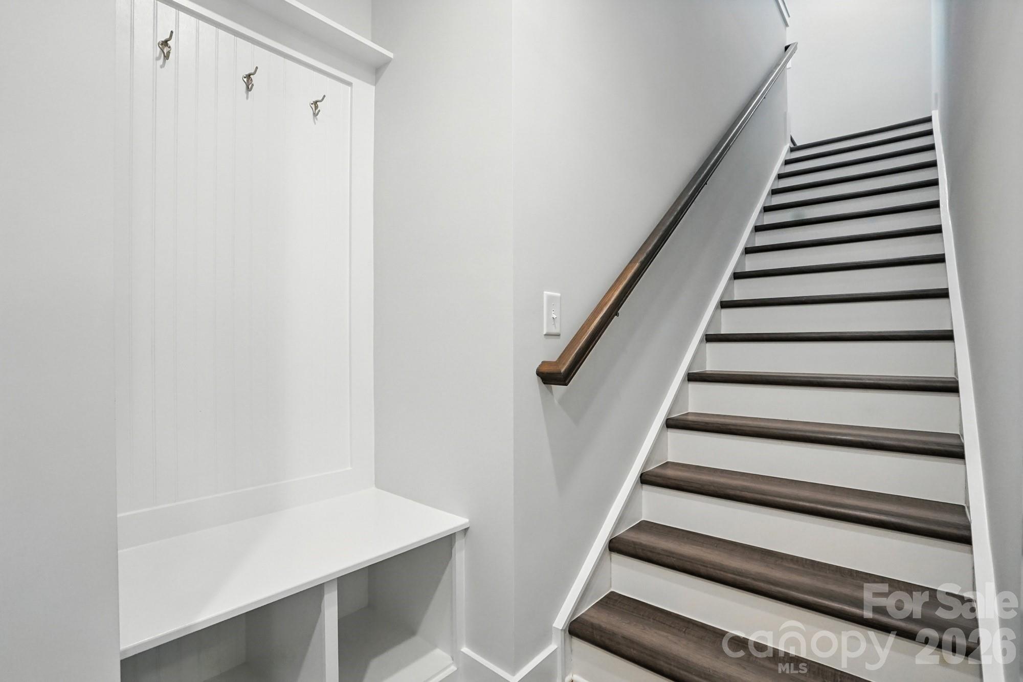 138 N Prestwick Way 17 Property Photo 32