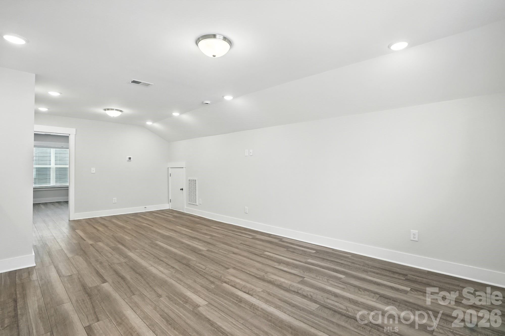 138 N Prestwick Way 17 Property Photo 33