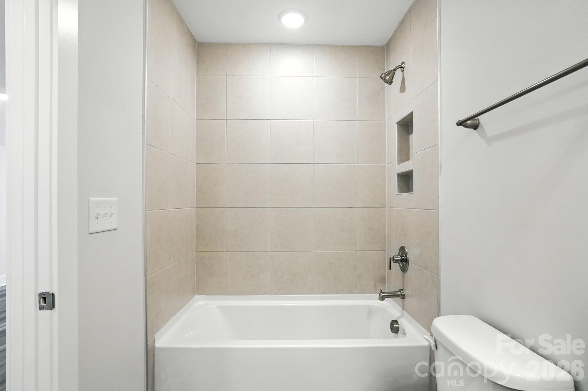 138 N Prestwick Way 17 Property Photo 42