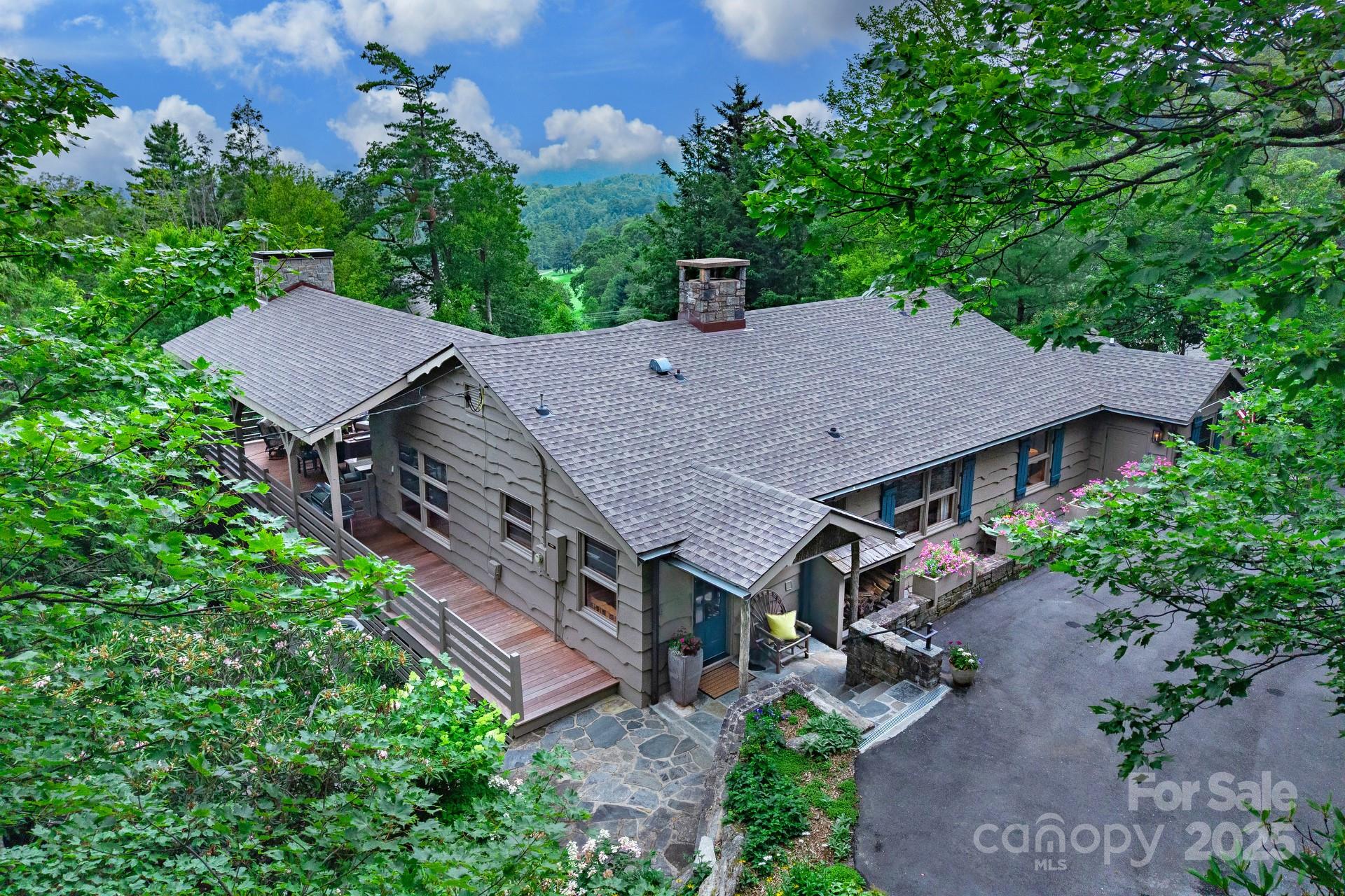 346 Tarry Acres Circle Property Photo 1