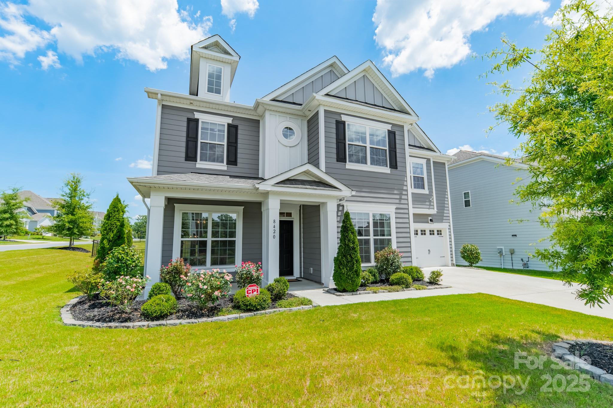 8420 Golden Stone Lane Property Photo 1