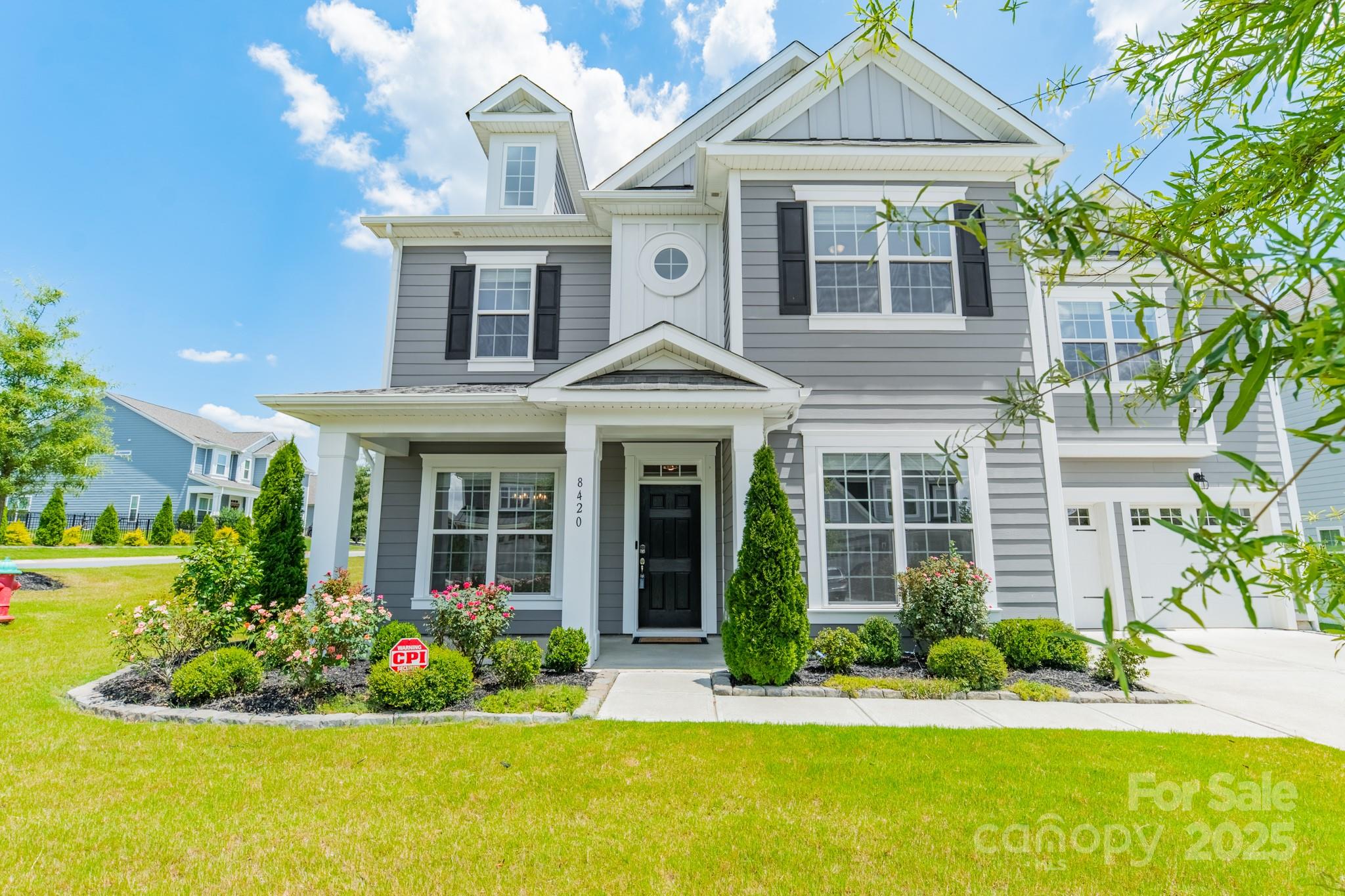 8420 Golden Stone Lane Property Photo 2