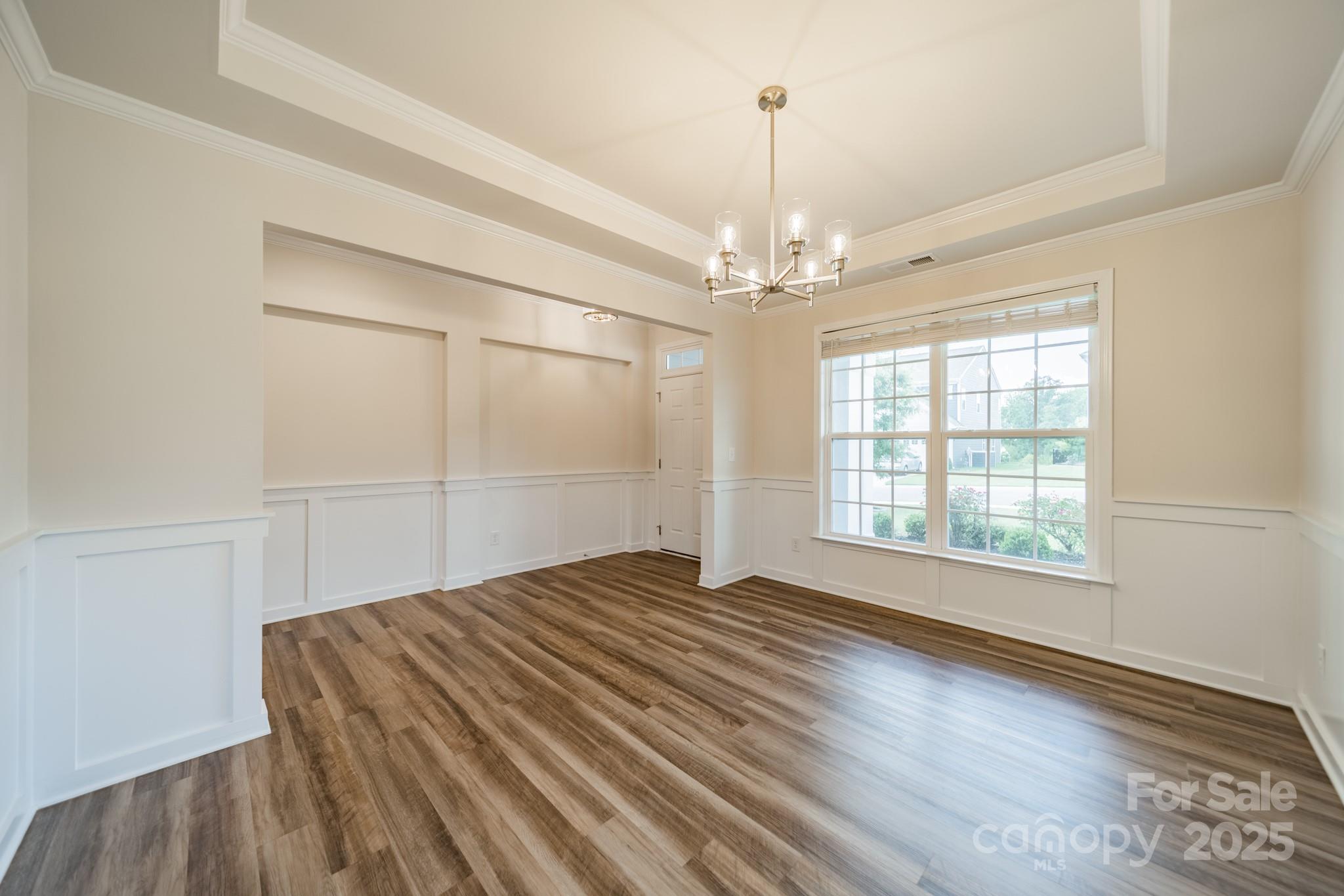 8420 Golden Stone Lane Property Photo 6