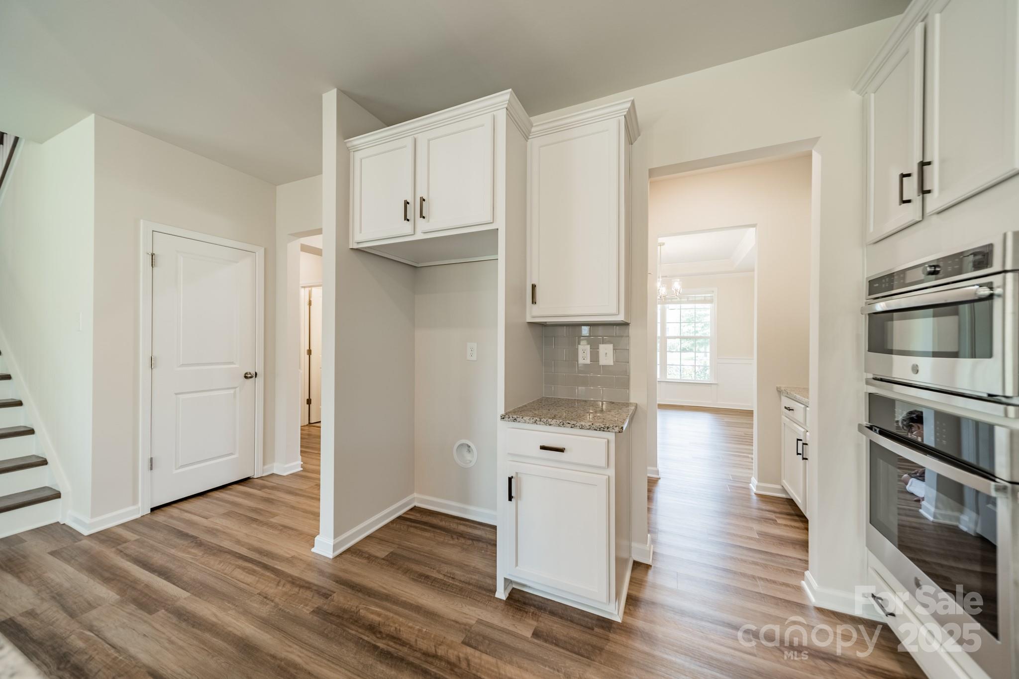 8420 Golden Stone Lane Property Photo 11