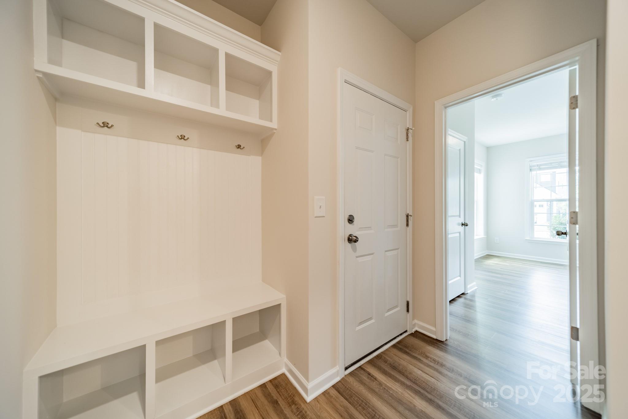 8420 Golden Stone Lane Property Photo 17